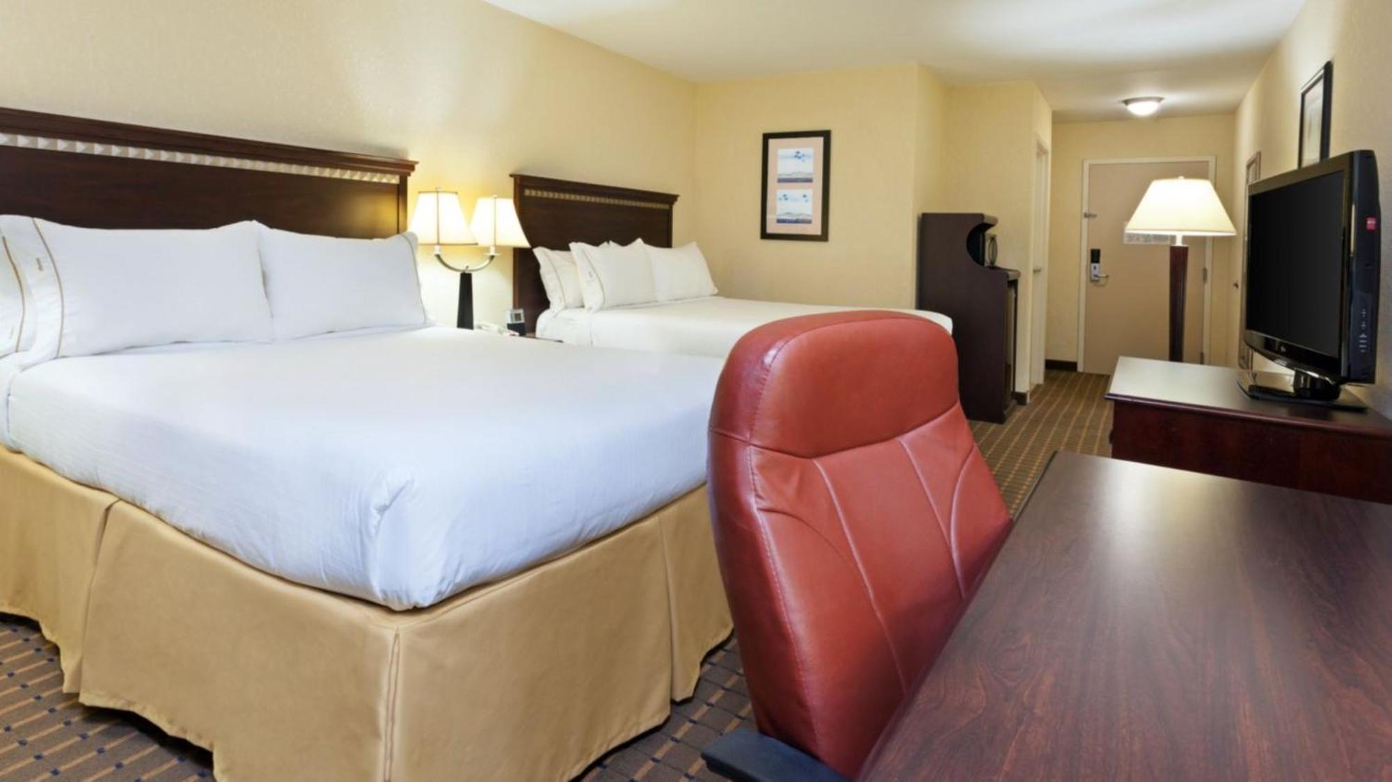 Holiday Inn Express & Suites - Smithfield/Selma By Ihg Exterior photo